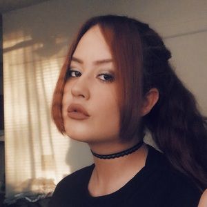 Meet your Posher, Ally